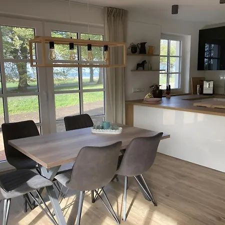 Tuttelduuv - Ferienhaushaelfte Mit Kamin Fuer 4 Personen